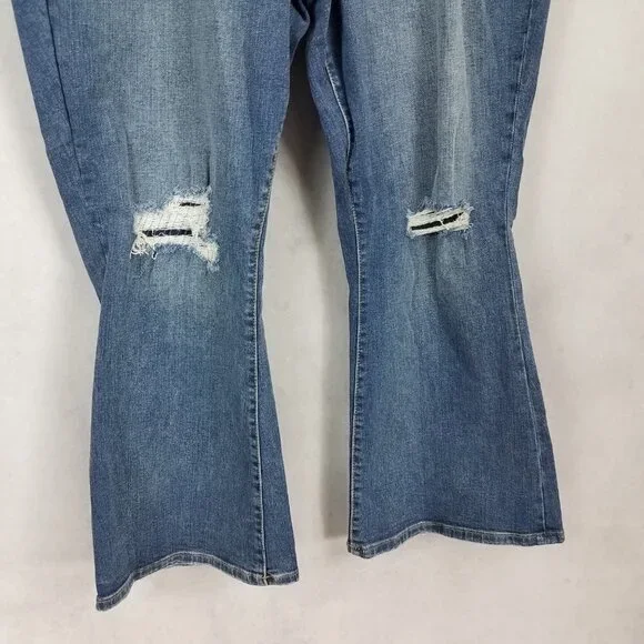 NEW SLINK Size 18 Boot Cut Curvy Denim Jeans Distressed in Erica Blue Wash Boot Cut